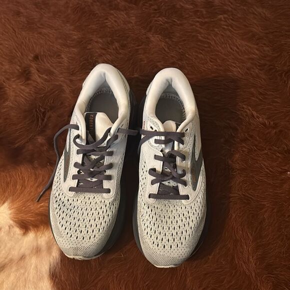 Brooks Adrenaline GTS 24 Sneakers in Mercury/Ebony/Copper Size 6.5/ Like New - Picture 6 of 10